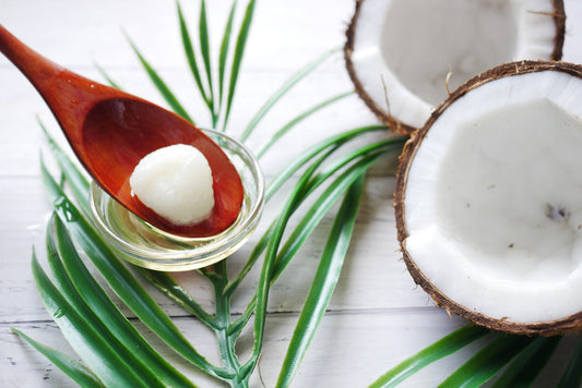 The Science Behind Moisturizing: Unveiling the Effectiveness of Fractionated Coconut Oil